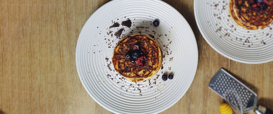 Dark Chocolate Chip Pancakes & Summer Fruits - Gewürzhaus