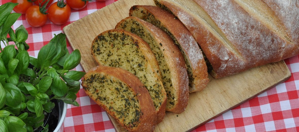 Garlic Lovers' Garlic Bread - Gewürzhaus