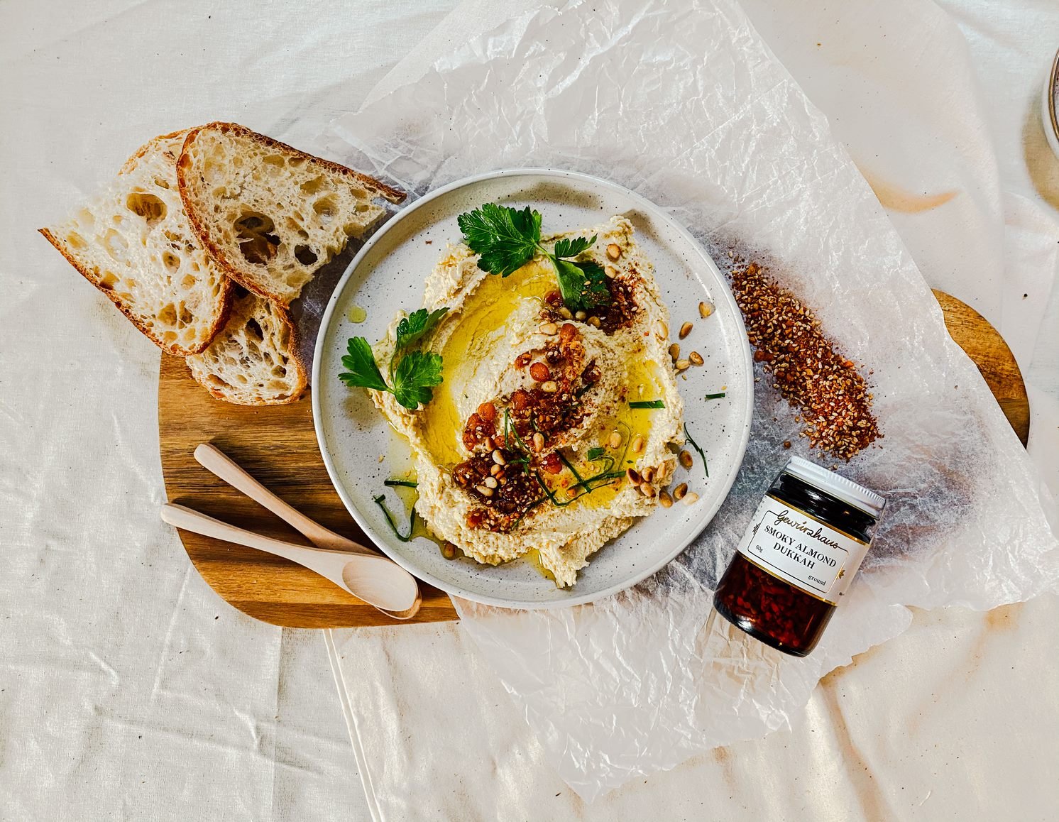 Hummus with Smoky Almond Dukkah - Gewürzhaus