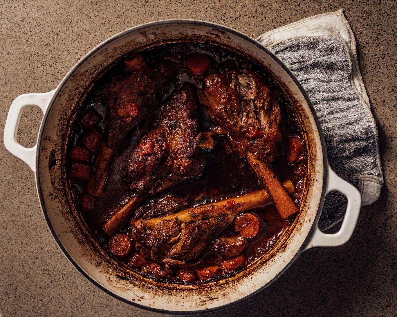 Slow Cooked Lamb Shanks - Gewürzhaus