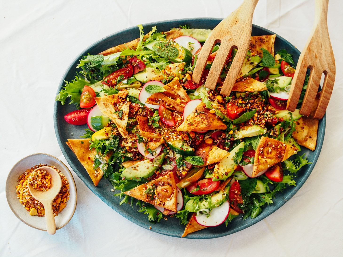 Smoky Almond Dukkah Fattoush - Gewürzhaus